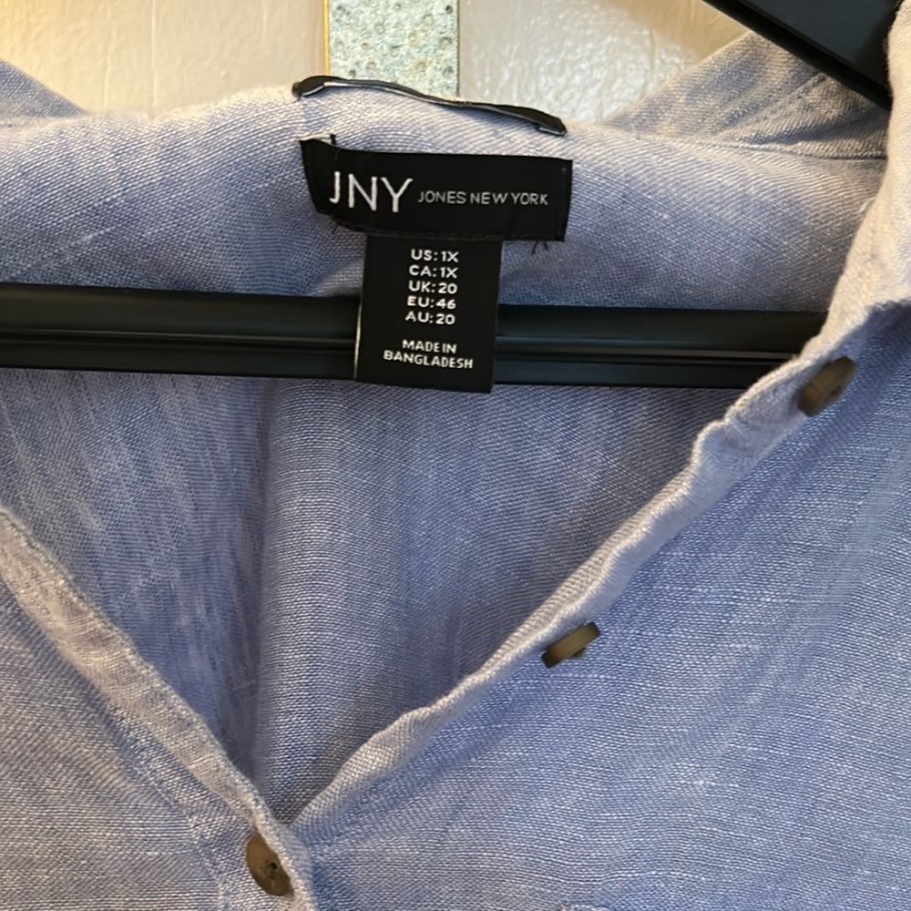 Jones New York Light blue Button-Up Shirt - Picture 2 of 3